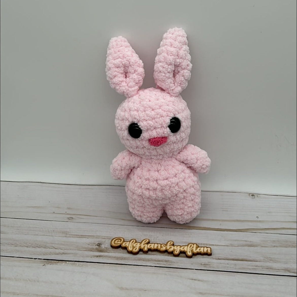 Remi the Rabbit Crochet Pattern, Easy Low-Sew Amigurumi Bunny (PDF)