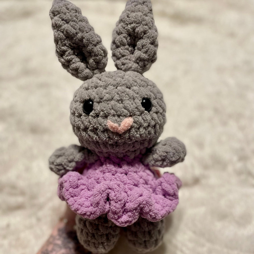 Remi the Rabbit Crochet Pattern, Easy Low-Sew Amigurumi Bunny (PDF)